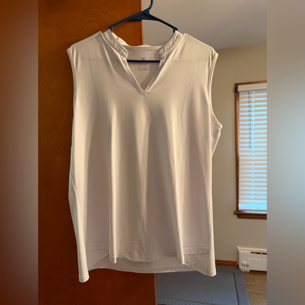 Women's Sleeveless White Golf Top